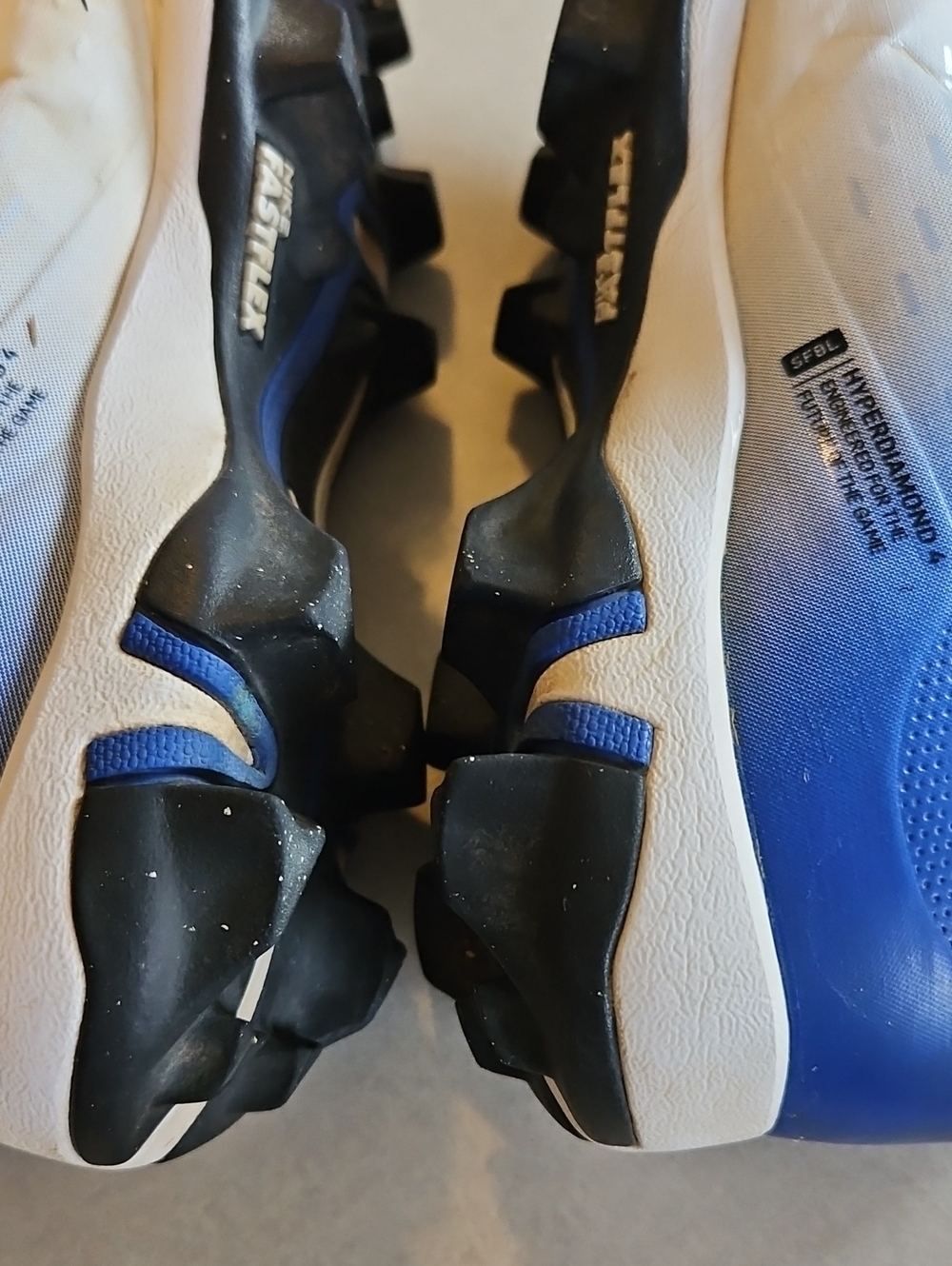 Nike Softball Cleats - Picture 8 of 12